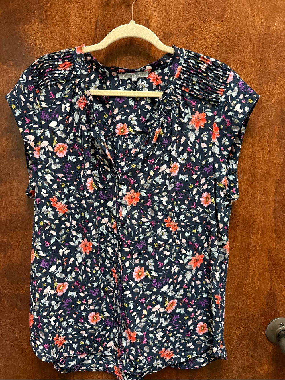 Daniel Rainn Navy Floral V-Neck Cap Sleeve Blouse